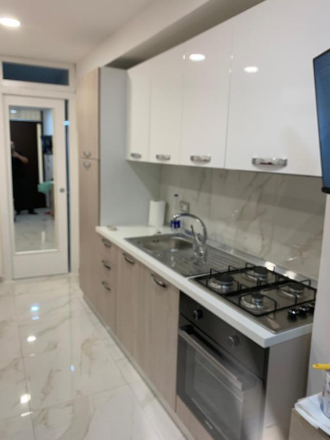 Apartamento Viky House Chiaja 1 Nápoles Exterior foto