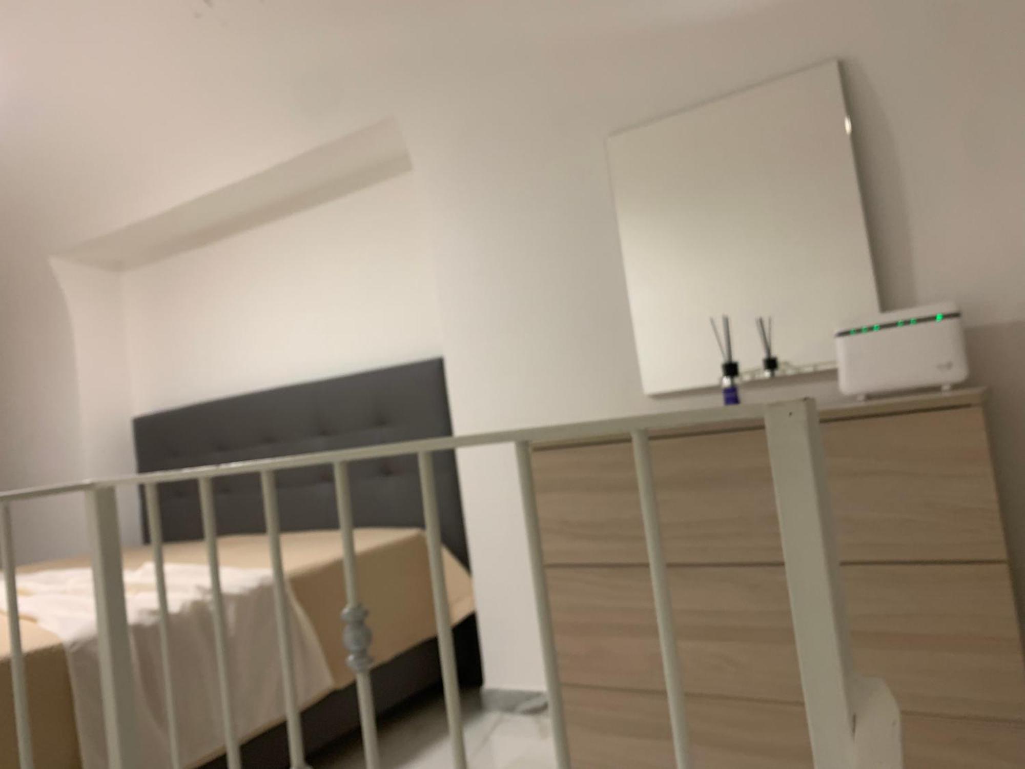 Apartamento Viky House Chiaja 1 Nápoles Exterior foto